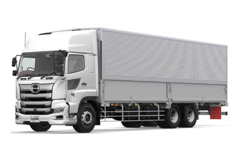 トラックやバス